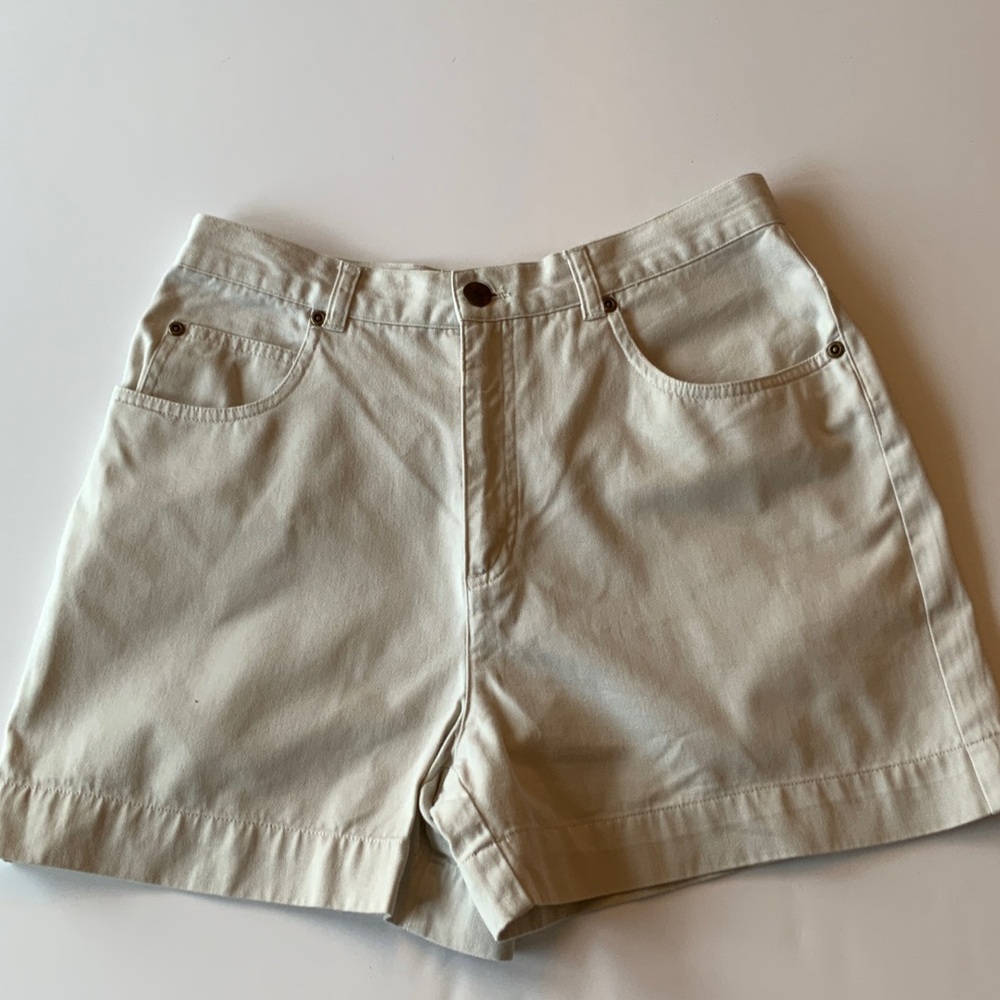 Vintage 80s Light Tan Khaki Women's Shorts 3.5” Inseam
